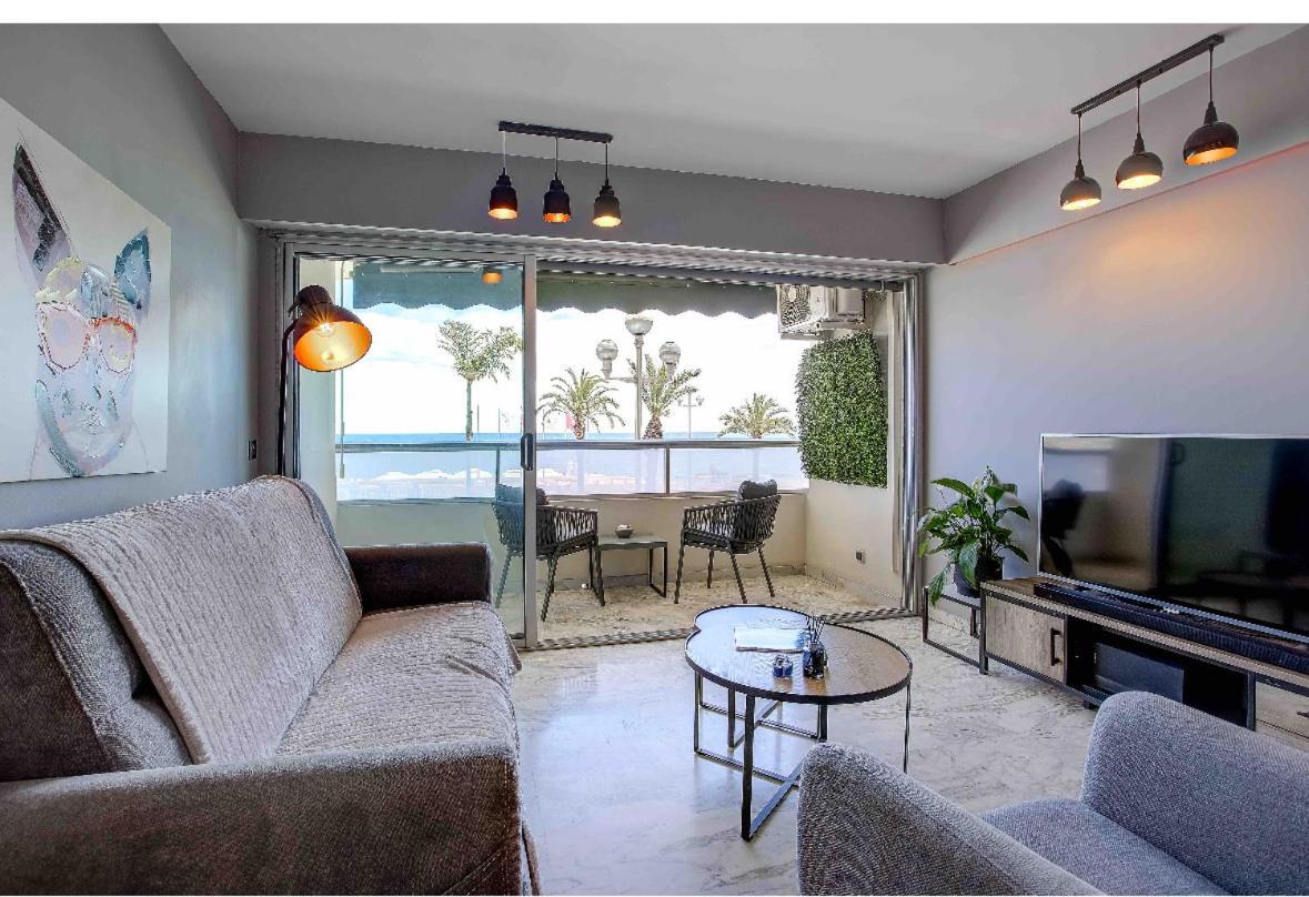 Apartment Flat Design With Sea View Promenade Des *